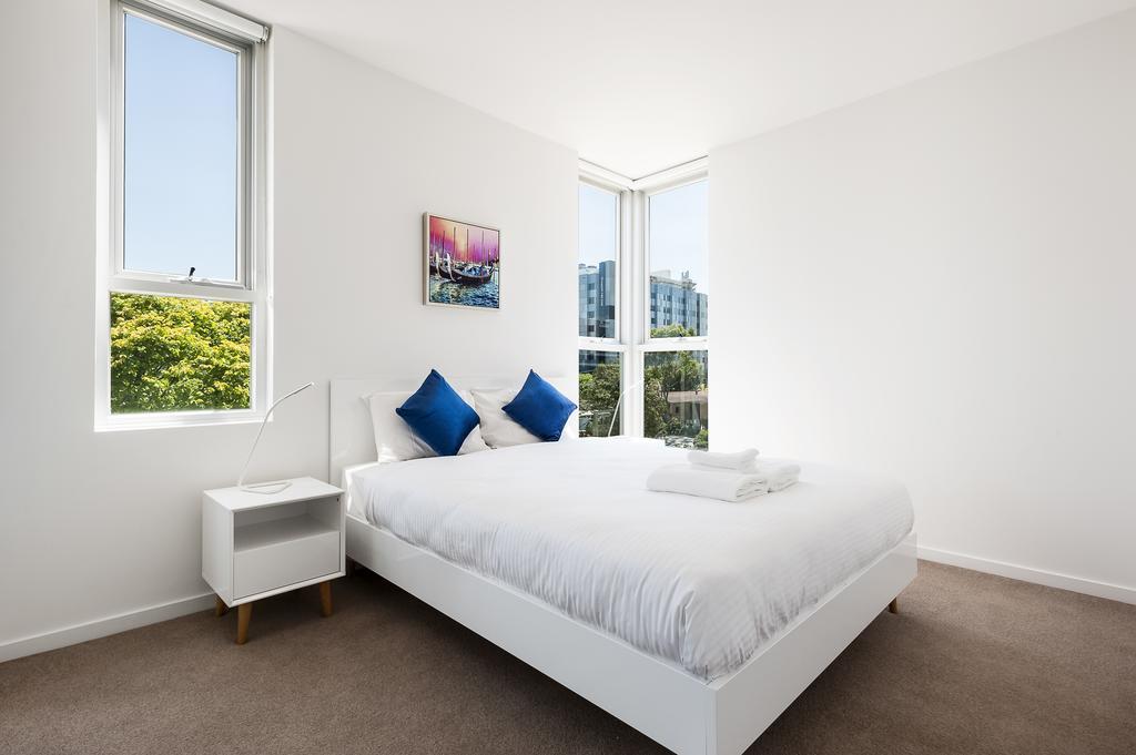 Poplar Sanctuary Apartments Мельбурн Екстер'єр фото
