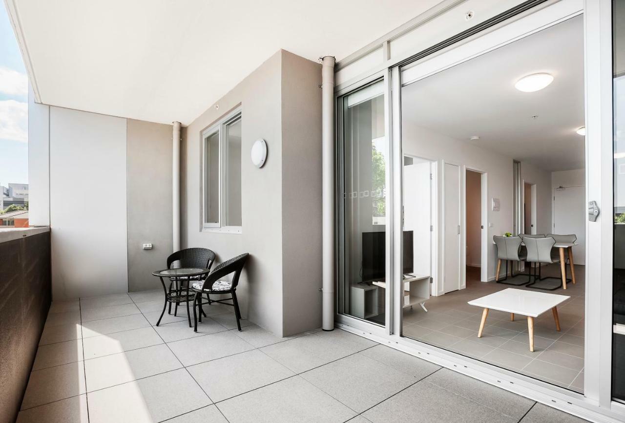Poplar Sanctuary Apartments Мельбурн Екстер'єр фото
